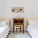 Rochari Mykonos Town