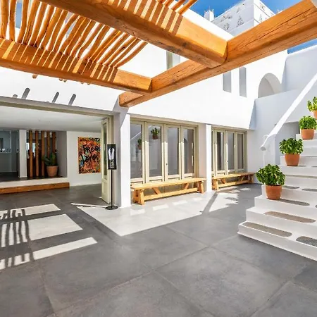 Rochari Hotel 4*